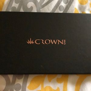 Crown pro eyeshadow palette